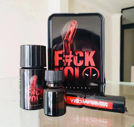 Popper Fuck YoLo 50ml hộp thiếc combo cho Top Bot mạnh mẽ nhanh Popper Fuck YoLo 50ml hộp thiếc combo cho Top Bot mạnh mẽ nhanh