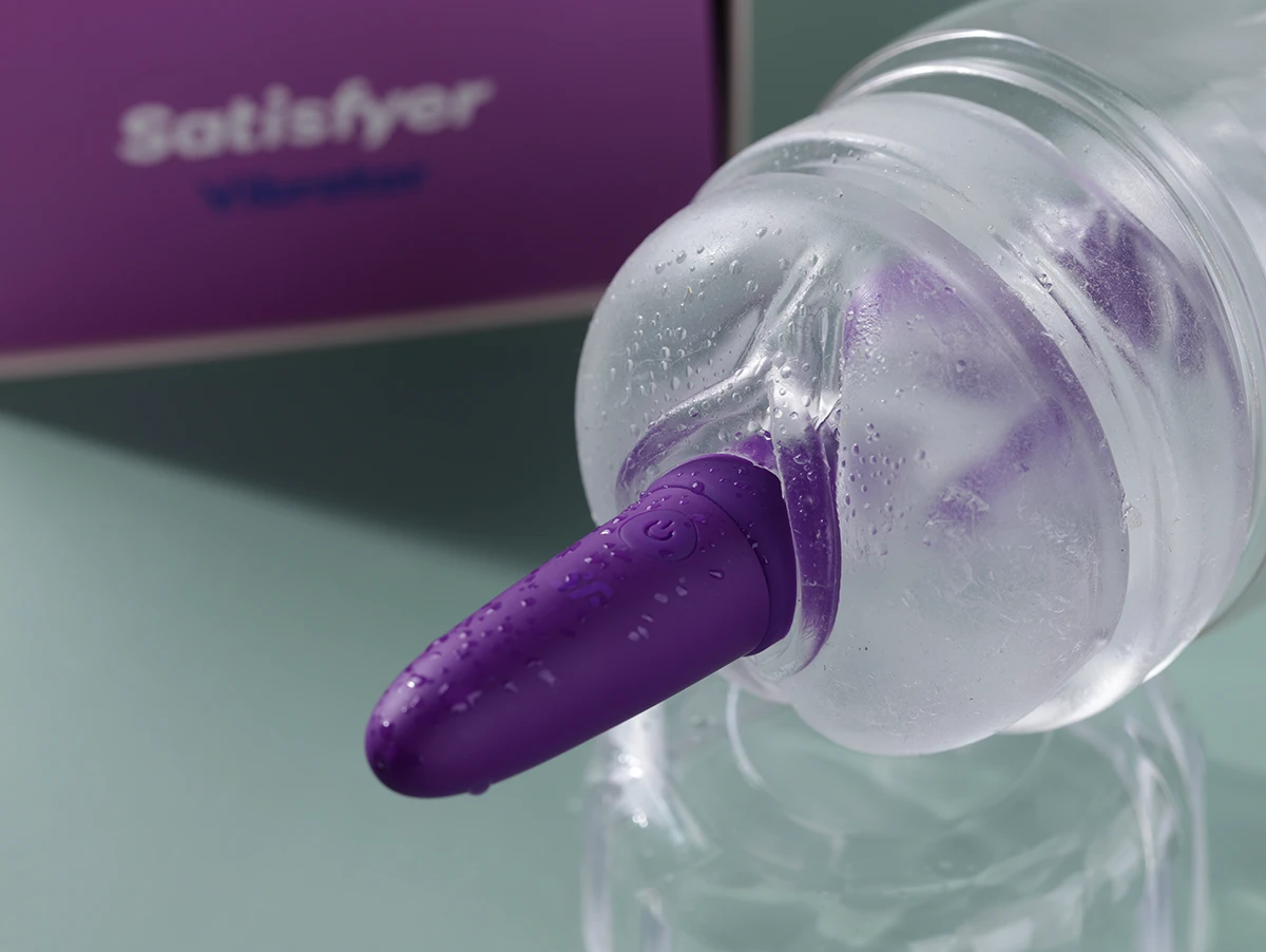 Máy Massage Mini Satisfyer Ultra Power Bullet 6 Rung Êm Mượt