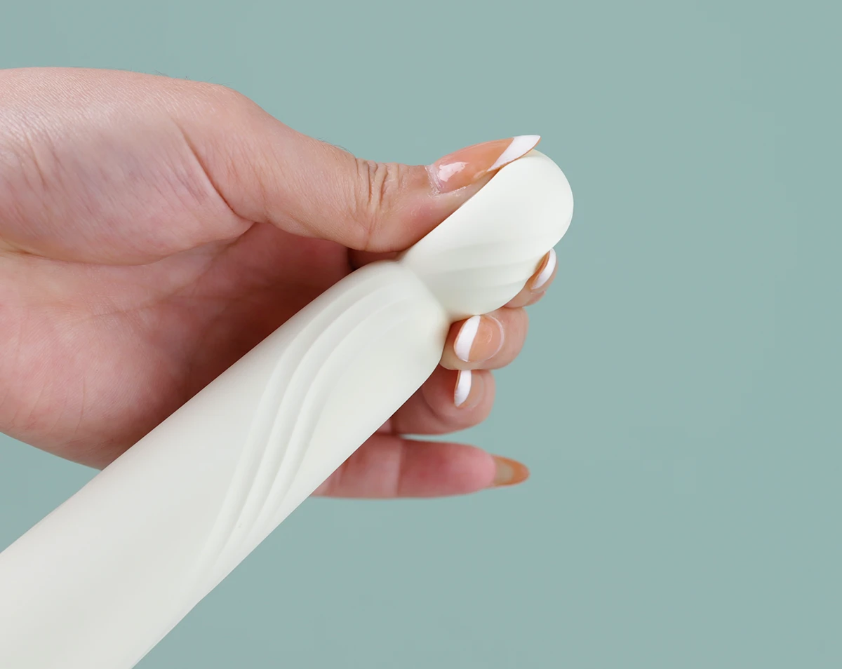 Chày rung Tenga Iroha Rin 6 chế độ êm dịu thăng hoa cảm xúc