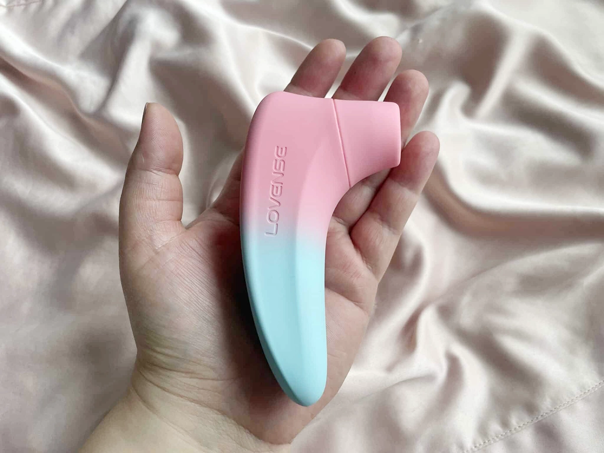  Thông tin Lovense Tenera 2 Clitoral Suction Stimulator máy bú hút âm vật kết nối qua App giá rẻ