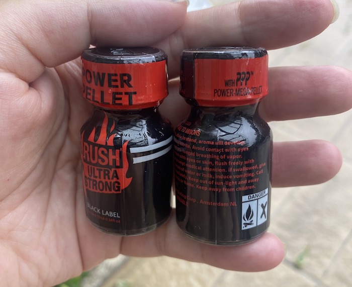 Shop bán Popper Rush Ultra Strong Black Label 10ml chính hãng Mỹ USA PWD cao cấp Shop bán Popper Rush Ultra Strong Black Label 10ml chính hãng Mỹ USA PWD cao cấp
